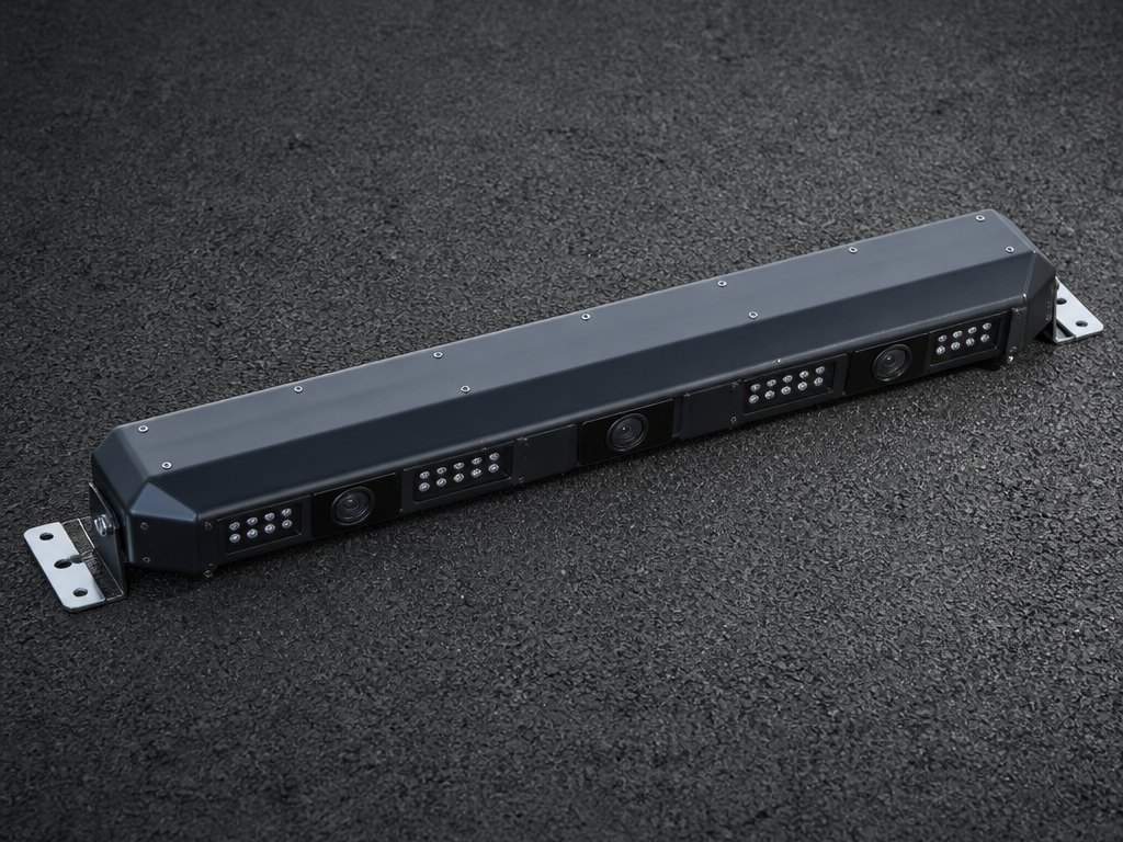 Surface-mounted UVSS scanner bar